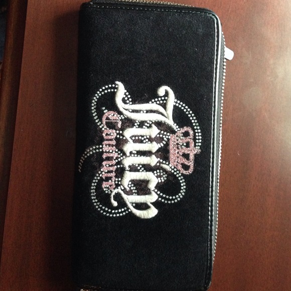 Juicy couture wallet
