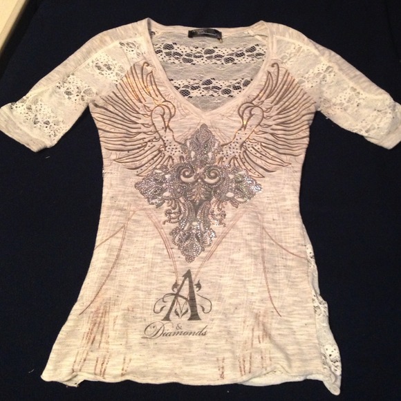 Lace-backed shirt from the Buckle!