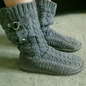 Authentic Knit uggs