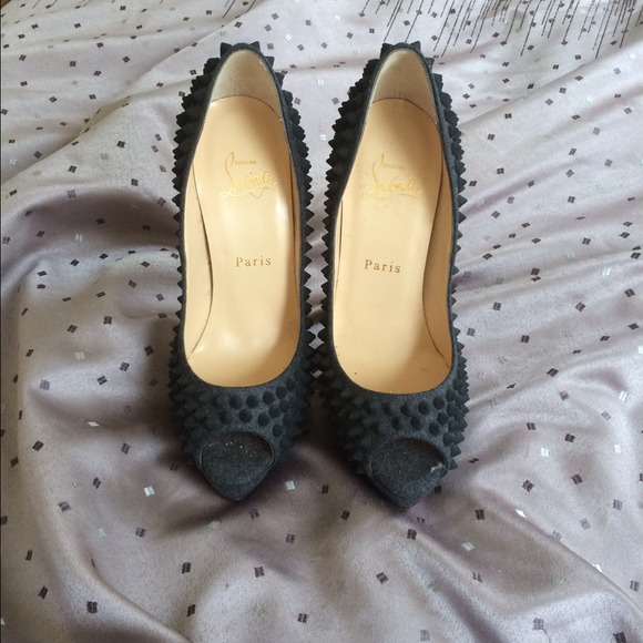 Auth Christian Louboutin spike peep toe size 37