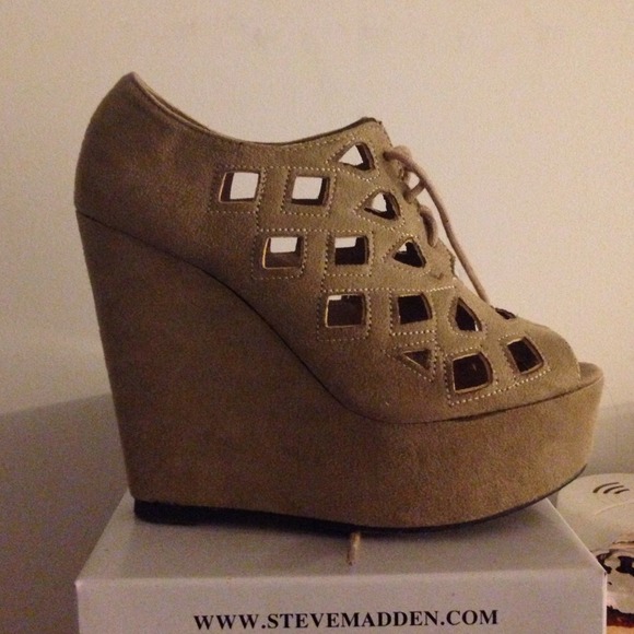 SOLD - Picture 2 of 3