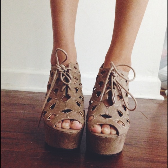 SOLD - Picture 3 of 3