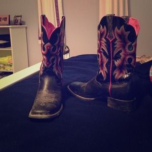 Women's Ariat square-toed boots