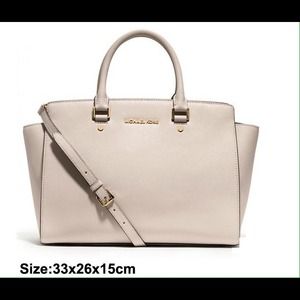 🎉flash sale🎉 MK looking bag!