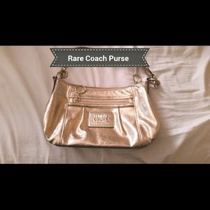 Authentic Coach Gold Rare Purse! Almost Brand new!