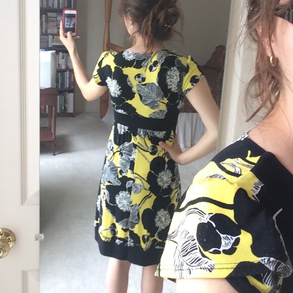 ❤️Donna Morgan yellow sundress ☀️☀️ - Picture 3 of 3