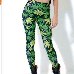 🚫hold🚫420 leggings!