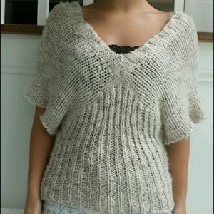 Jessica Simpson sweater
