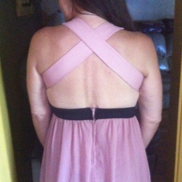 ❄️WINTER SALE❄️ high low dress - Picture 3 of 3