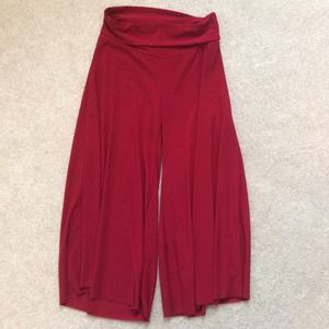 Cranberry colored Capris