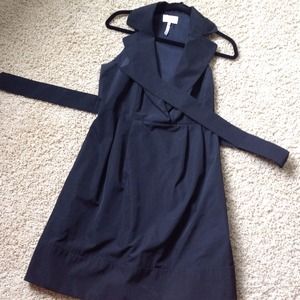 Little black dress, tuxedo collar, wide belt
