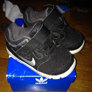 Nike free runs for toddlers