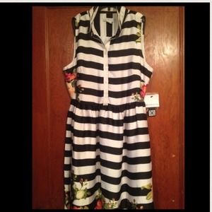 NWOT black and white stripe dress!