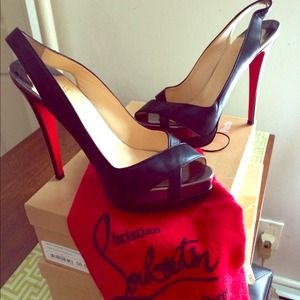 Christian Louboutin Very Croise 140 38.5