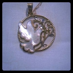 Mother of pearl necklace