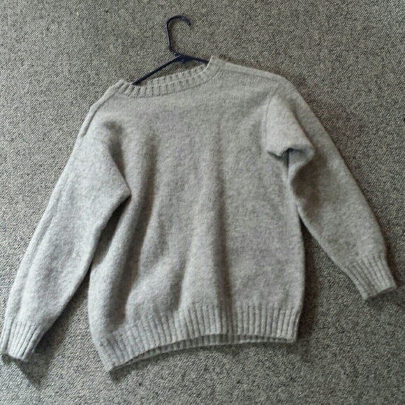 100% Wool Scotland Sweater!!