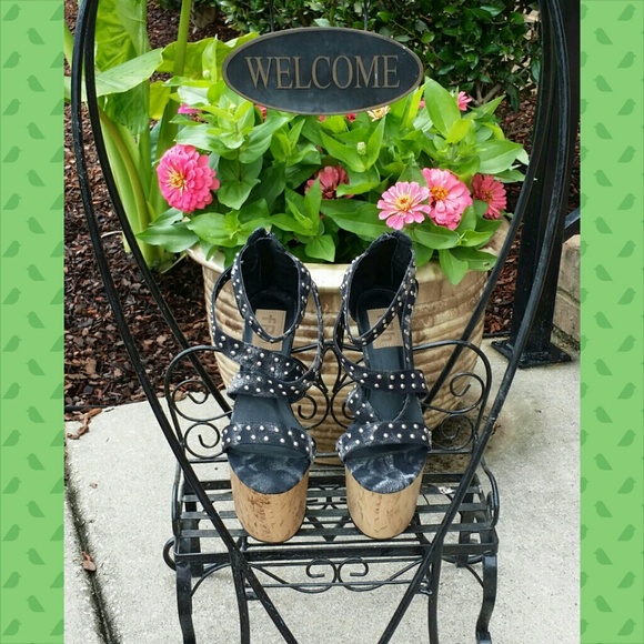 Beautiful Platform Cork Heels - Picture 1 of 4