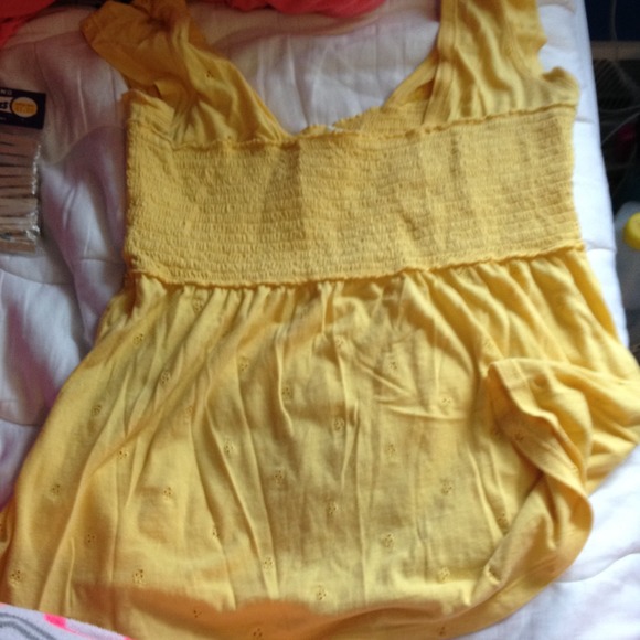 Yellow Aeropostale baby doll top