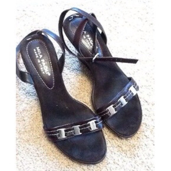 Mila Paoli black wedge strappy sandals