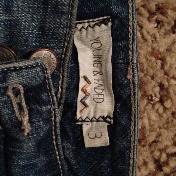 Pacsun young and faded skinny jeans size 3 - Picture 3 of 3