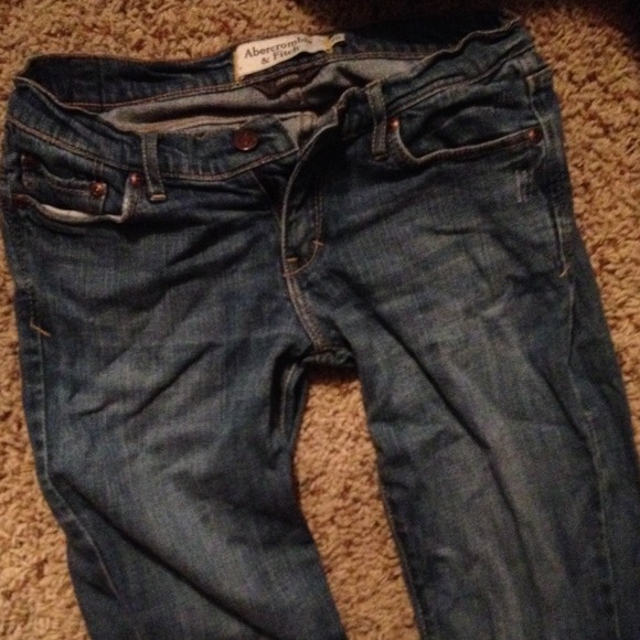Abercrombie and Fitch bootcut jeans 2R