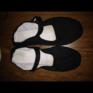 Chinese Mary Jane shoes/slippers