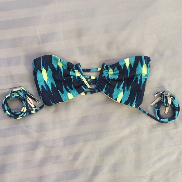 ❌❌SOLD❌❌ Acacia Blue Cantik Batu Medium Top