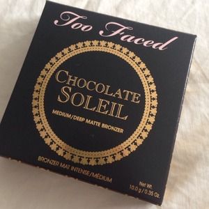 Too Faced medium deep matte bronzer