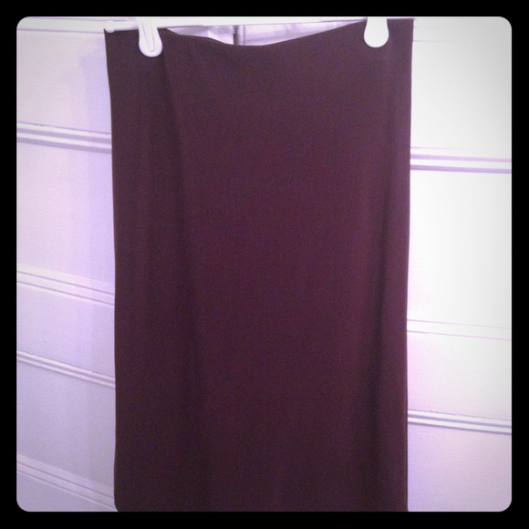 Brown fitted stretch midi skirt
