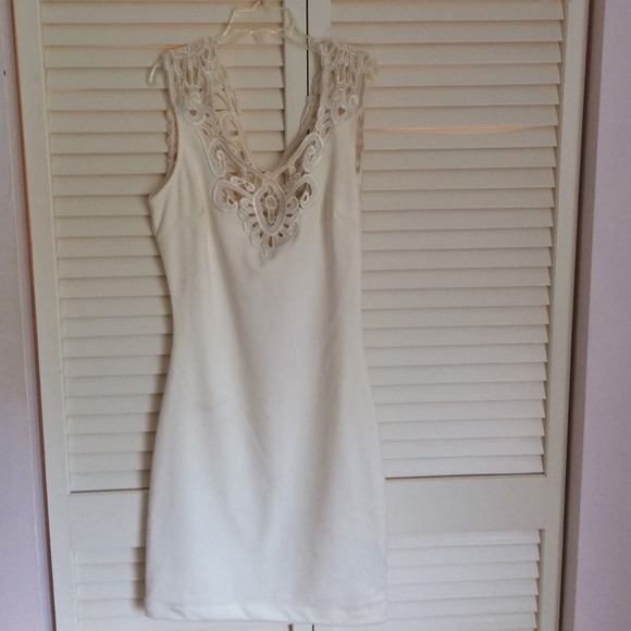 H&M White laced dress