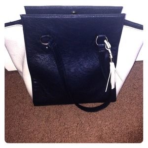 Navy blue and white handbag