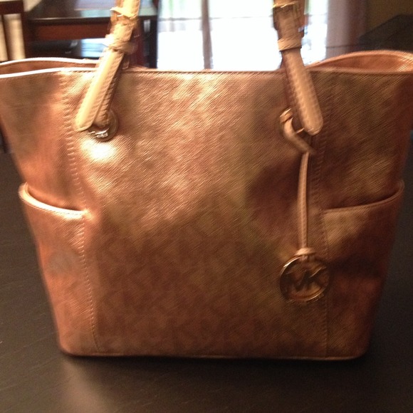 Michael Kors purse