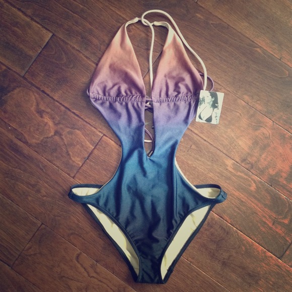 Bathing suit