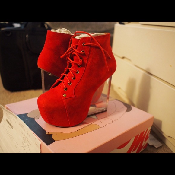 Jeffrey Campbell Dina suede red.