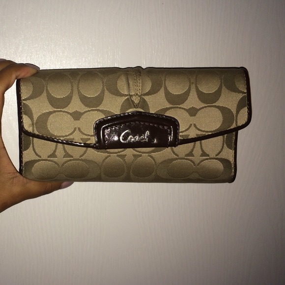 Coach wallet