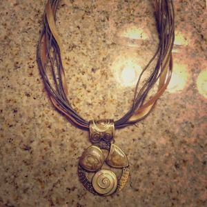 Brown and bronze choker