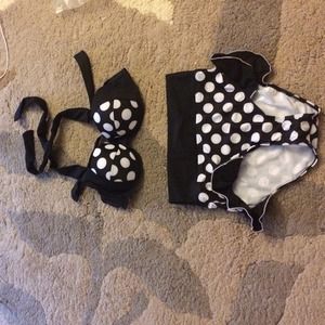 Never worn High waisted two piece bathing suit