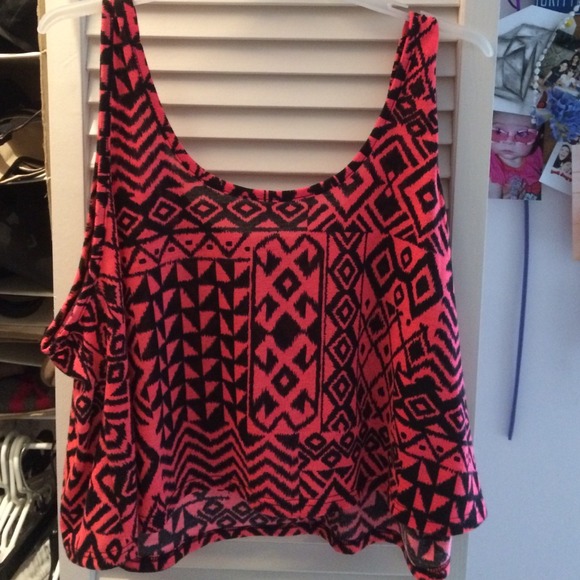 Multicolored crop top