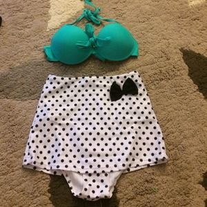 New never worn high waisted two piece bathing suit