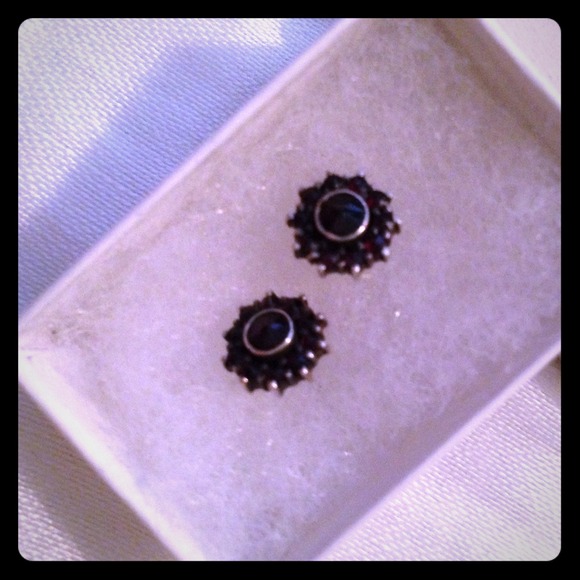 ❤️Vintage❤️Antique❤️Garnet❤️Earrings❤️ - Picture 1 of 4