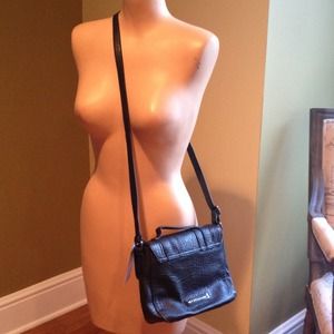 CROSSBODY NWT