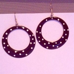 Black and white retro hoop earrings