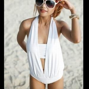 Sexy backless halter two piece white bikini