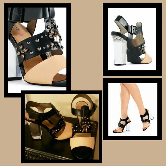 SOLD IN BUNDLE    NIB FABULOUS Sandals!!! - Picture 2 of 2