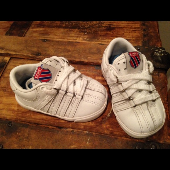 K-Swiss infant tennis shoes, just worn once. - Picture 1 of 2
