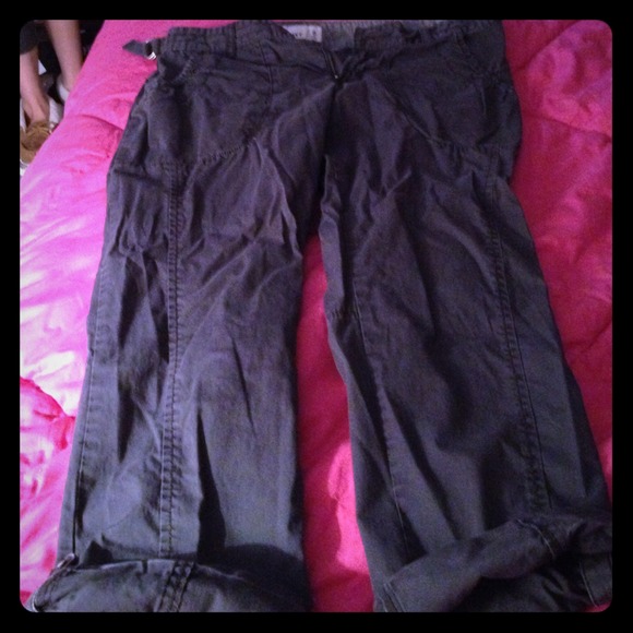 🚫SOLD Old Navy Capri size 8 grey - Picture 1 of 1