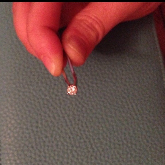 Diamond earring in white gold - Picture 3 of 4