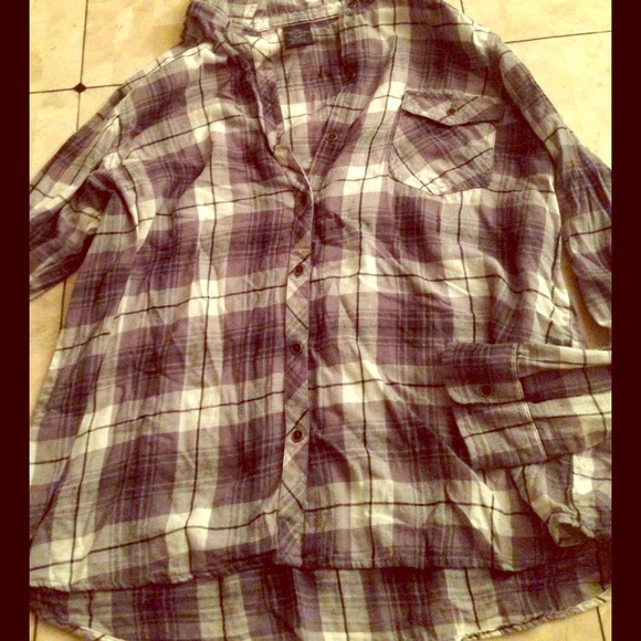 Grey and white plaid shirt