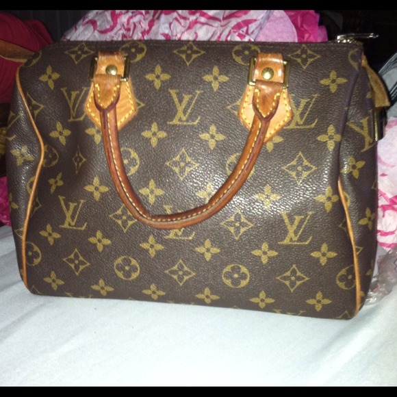 Authentic Louis Vuitton Monogram Speedy 25