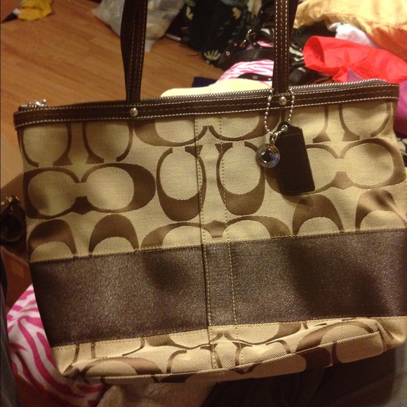 Authentic coach brown tote